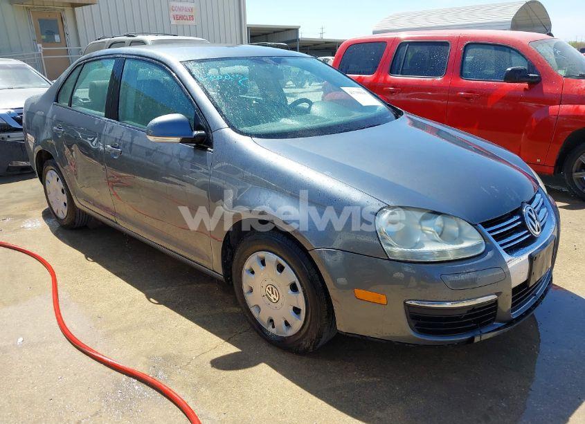 2005 Volkswagen Jetta VALUE EDITION (VIN 3VWPF71K35M613138) main photo