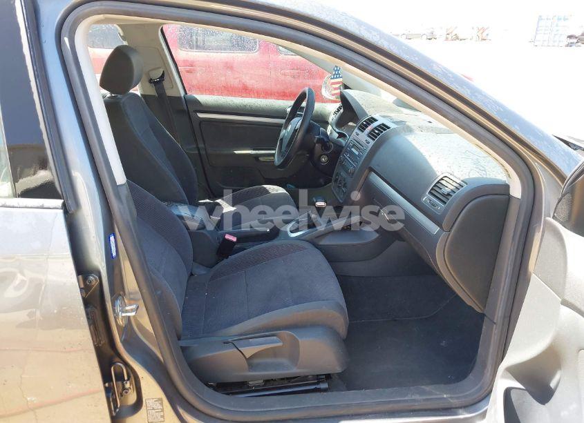 Photo 5 of 2005 Volkswagen Jetta VALUE EDITION (VIN 3VWPF71K35M613138)