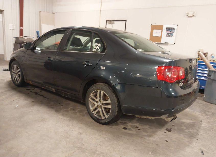 Photo 3 of 2005 Volkswagen Jetta VALUE EDITION (VIN 3VWPF71KX5M614867)