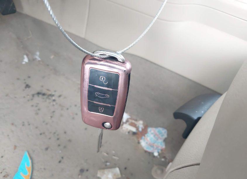 Photo 11 of 2009 Volkswagen New BEETLE 2.5L (VIN 3VWPG31C29M502715)