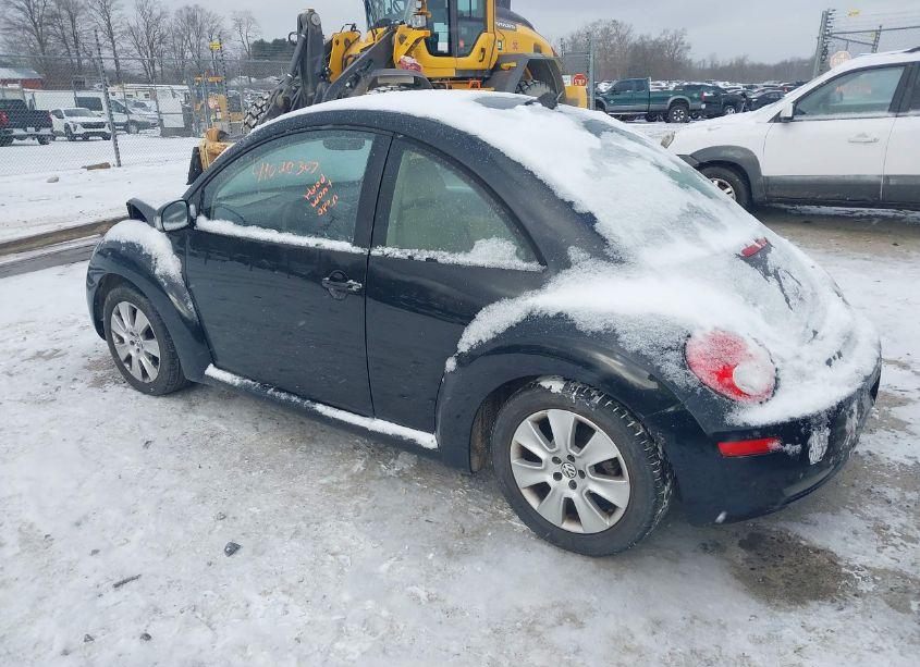 Photo 3 of 2009 Volkswagen New BEETLE 2.5L (VIN 3VWPG31C29M502715)