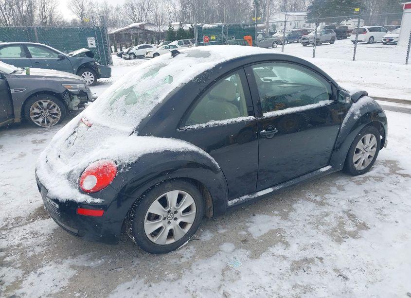 Photo 4 of 2009 Volkswagen New BEETLE 2.5L (VIN 3VWPG31C29M502715)