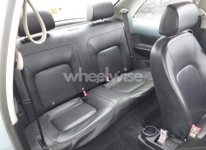 Photo 8 of 2009 Volkswagen New BEETLE 2.5L (VIN 3VWPG31C29M513147)