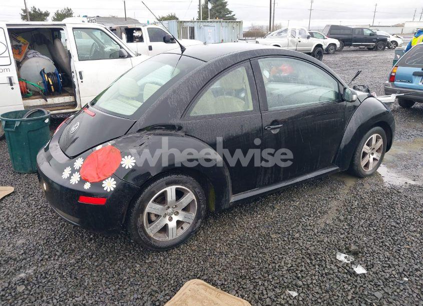 Photo 4 of 2006 Volkswagen New BEETLE 2.5 (VIN 3VWPG31C86M406583)