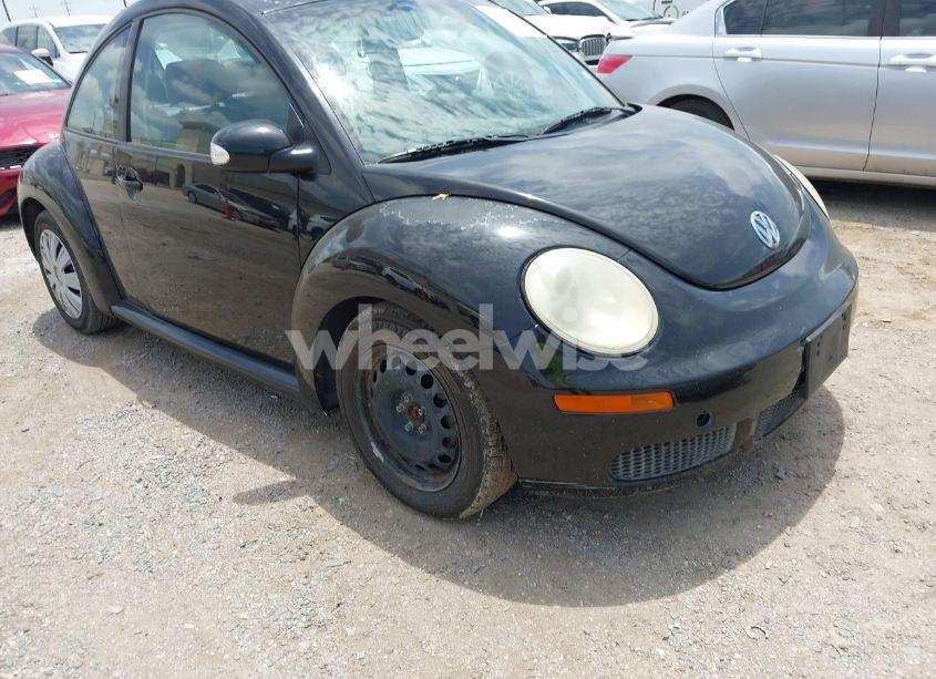 2010 Volkswagen New BEETLE 2.5L (VIN 3VWPG3AG4AM013787) main photo
