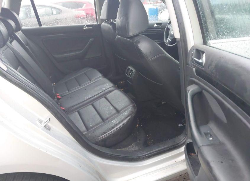 Photo 8 of 2012 Volkswagen Jetta SPORTWAGEN 2.0L TDI (VIN 3VWPL7AJ0CM621873)