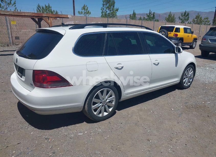 Photo 4 of 2012 Volkswagen Jetta SPORTWAGEN 2.0L TDI (VIN 3VWPL7AJ0CM682656)