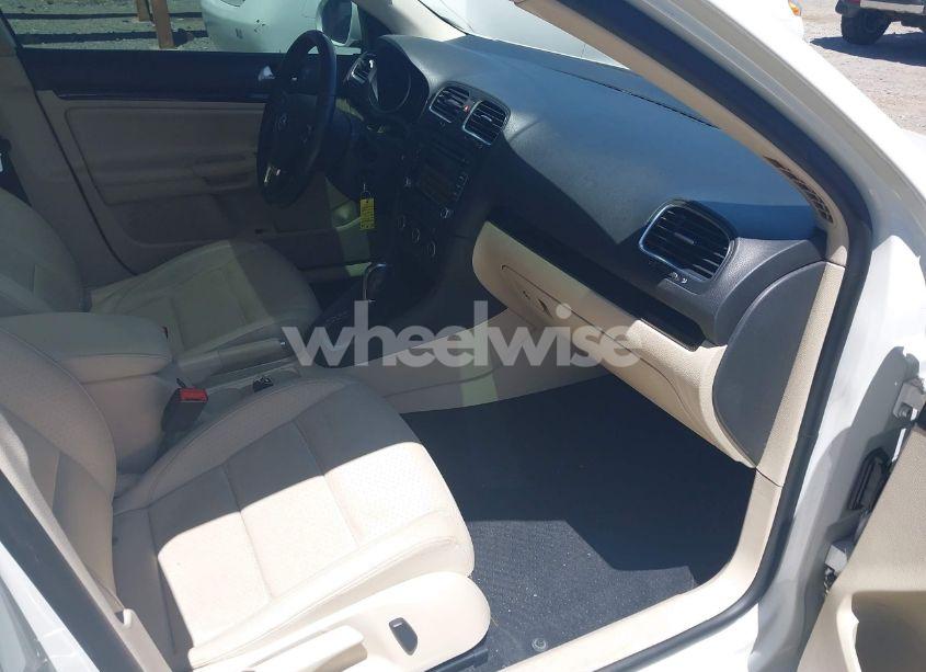 Photo 5 of 2012 Volkswagen Jetta SPORTWAGEN 2.0L TDI (VIN 3VWPL7AJ0CM682656)