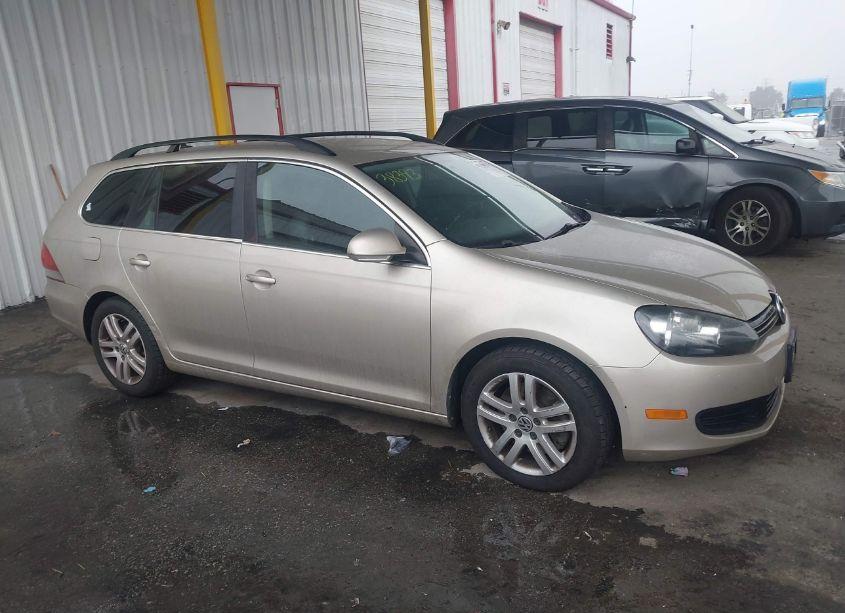 Photo 13 of 2013 Volkswagen Jetta SPORTWAGEN 2.0L TDI (VIN 3VWPL7AJ0DM617307)