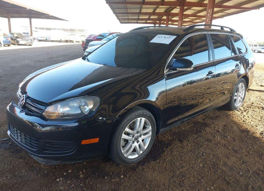 Photo 2 of 2013 Volkswagen Jetta SPORTWAGEN 2.0L TDI (VIN 3VWPL7AJ0DM695246)