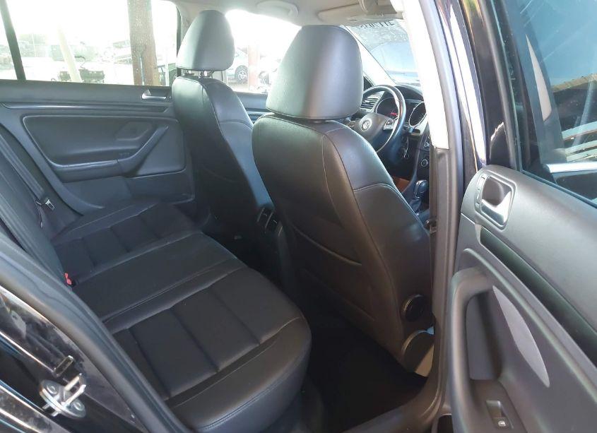 Photo 8 of 2013 Volkswagen Jetta SPORTWAGEN 2.0L TDI (VIN 3VWPL7AJ0DM695246)