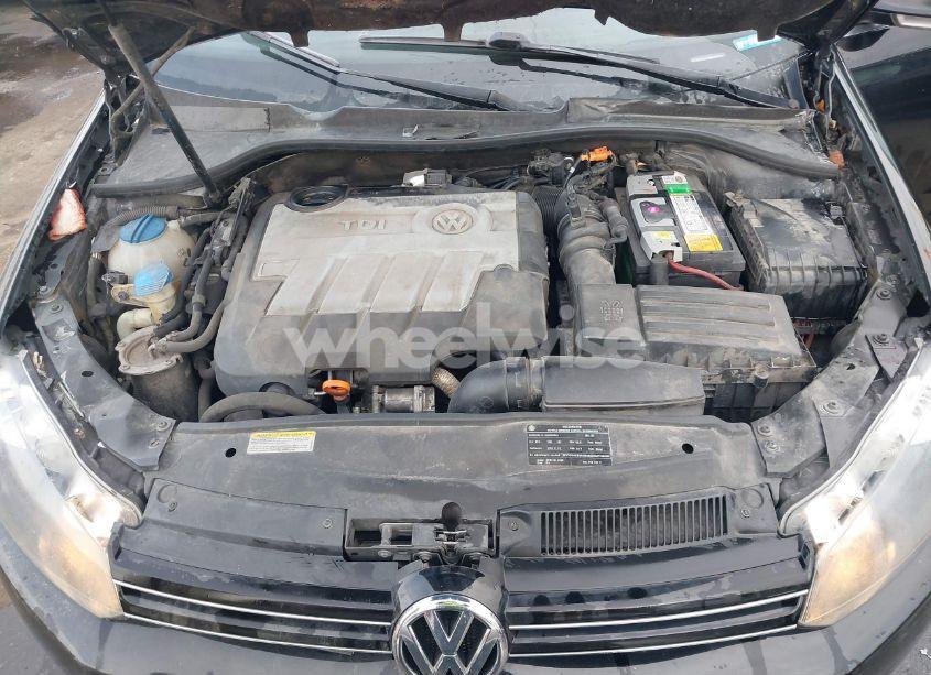 Photo 10 of 2011 Volkswagen Jetta SPORTWAGEN 2.0L TDI (VIN 3VWPL7AJ1BM654444)