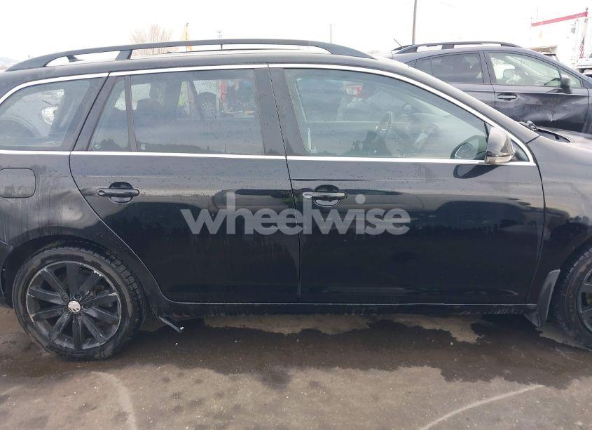 Photo 13 of 2011 Volkswagen Jetta SPORTWAGEN 2.0L TDI (VIN 3VWPL7AJ1BM654444)