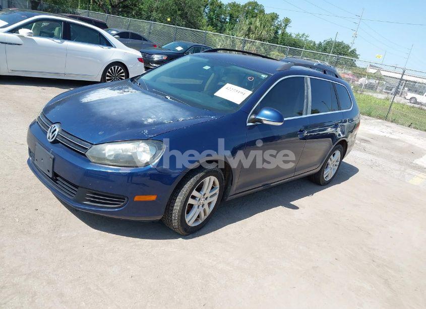 Photo 2 of 2013 Volkswagen Jetta SPORTWAGEN 2.0L TDI (VIN 3VWPL7AJ1DM663907)