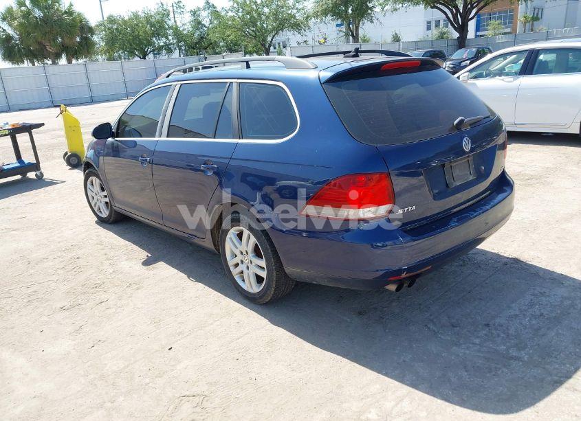 Photo 3 of 2013 Volkswagen Jetta SPORTWAGEN 2.0L TDI (VIN 3VWPL7AJ1DM663907)
