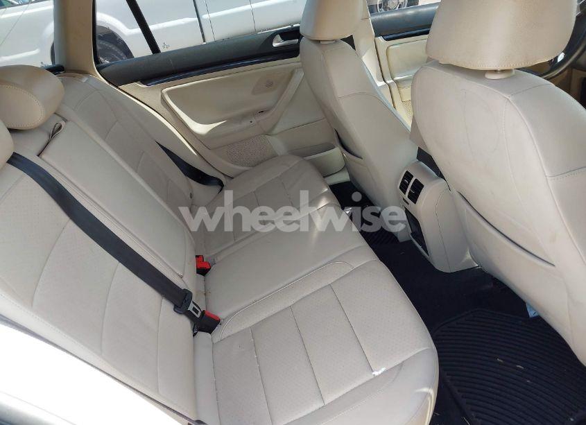 Photo 8 of 2013 Volkswagen Jetta SPORTWAGEN 2.0L TDI (VIN 3VWPL7AJ1DM663907)