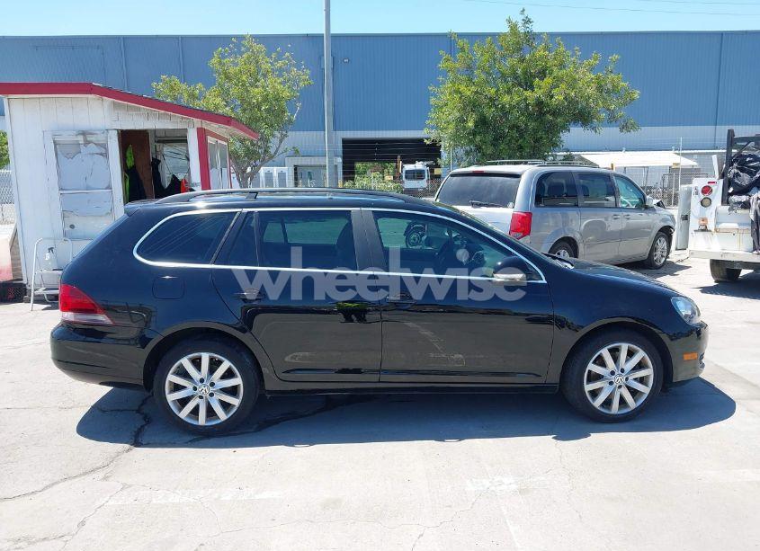 Photo 13 of 2013 Volkswagen Jetta SPORTWAGEN 2.0L TDI (VIN 3VWPL7AJ1DM692811)