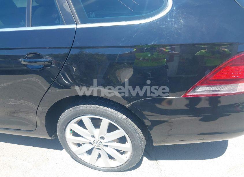 Photo 17 of 2013 Volkswagen Jetta SPORTWAGEN 2.0L TDI (VIN 3VWPL7AJ1DM692811)