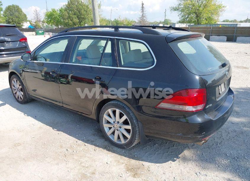 Photo 3 of 2014 Volkswagen Jetta SPORTWAGEN 2.0L TDI (VIN 3VWPL7AJ1EM605894)