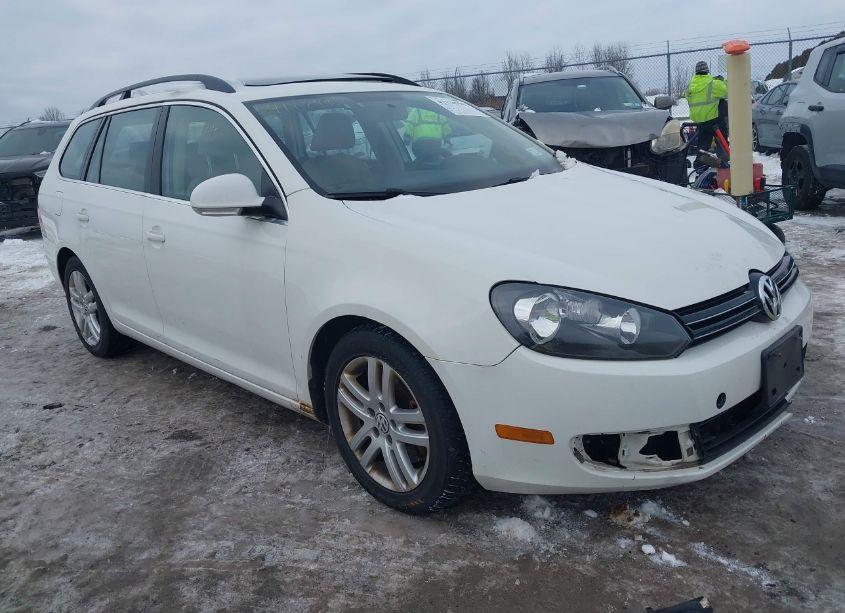 2011 Volkswagen Jetta SPORTWAGEN 2.0L TDI (VIN 3VWPL7AJ2BM663220) main photo