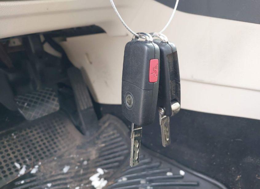 Photo 11 of 2011 Volkswagen Jetta SPORTWAGEN 2.0L TDI (VIN 3VWPL7AJ2BM663220)