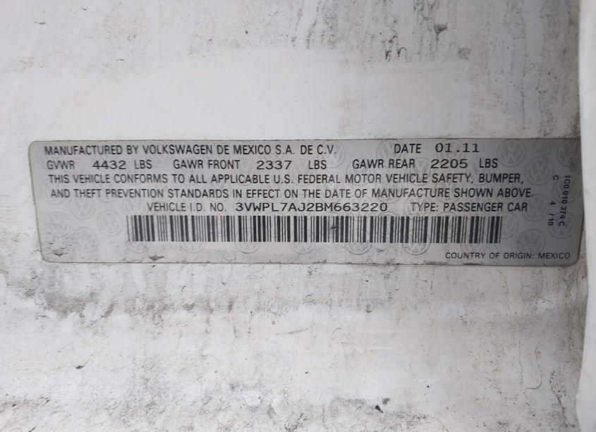 Photo 9 of 2011 Volkswagen Jetta SPORTWAGEN 2.0L TDI (VIN 3VWPL7AJ2BM663220)