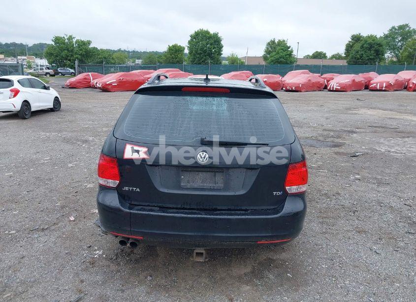 Photo 17 of 2012 Volkswagen Jetta SPORTWAGEN 2.0L TDI (VIN 3VWPL7AJ2CM634950)