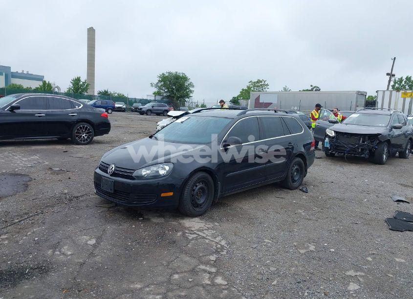 Photo 2 of 2012 Volkswagen Jetta SPORTWAGEN 2.0L TDI (VIN 3VWPL7AJ2CM634950)