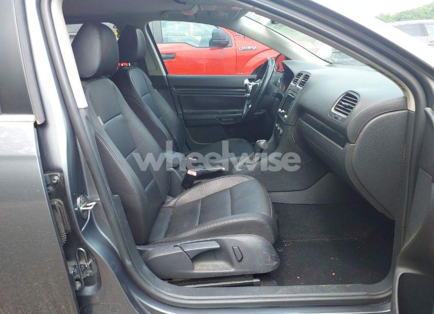 Photo 5 of 2013 Volkswagen Jetta SPORTWAGEN 2.0L TDI (VIN 3VWPL7AJ2DM604414)