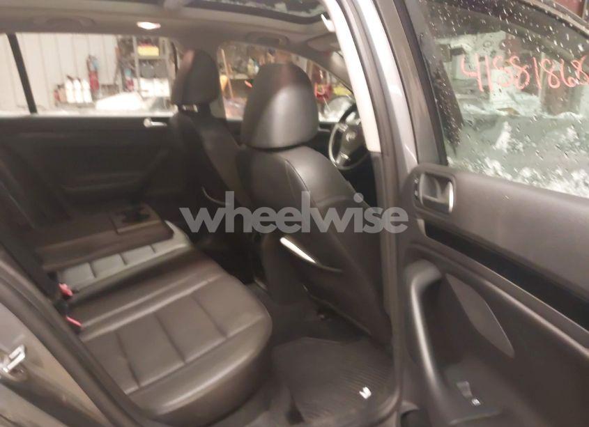 Photo 8 of 2013 Volkswagen Jetta SPORTWAGEN 2.0L TDI (VIN 3VWPL7AJ2DM609371)