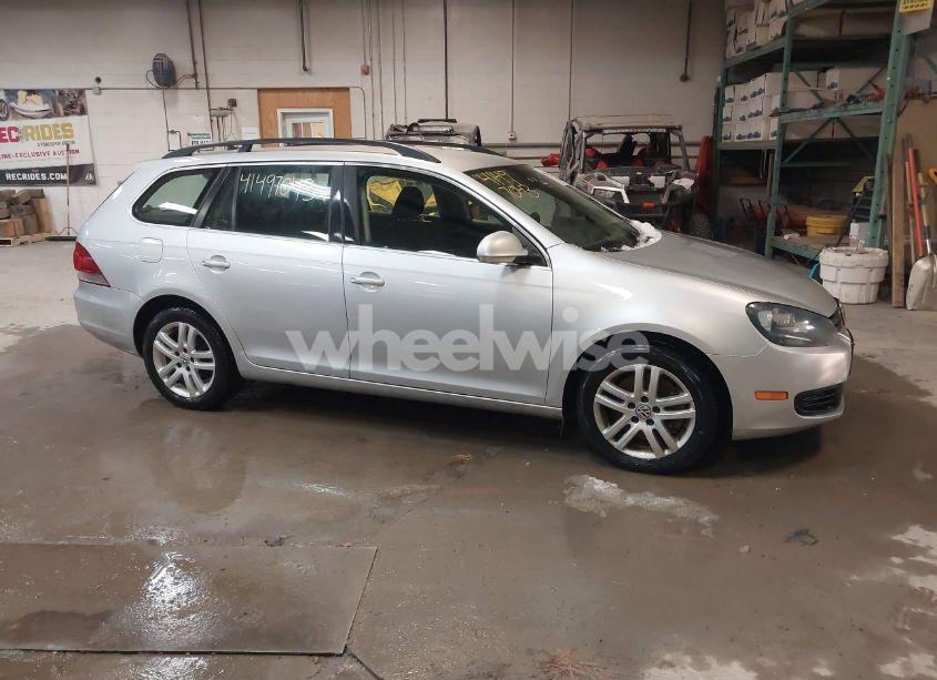 Photo 13 of 2013 Volkswagen Jetta SPORTWAGEN 2.0L TDI (VIN 3VWPL7AJ2DM693062)