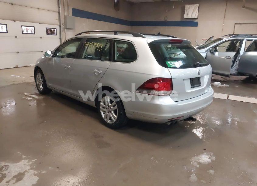 Photo 3 of 2013 Volkswagen Jetta SPORTWAGEN 2.0L TDI (VIN 3VWPL7AJ2DM693062)