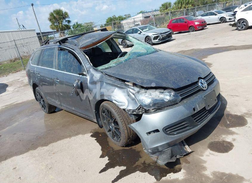 2014 Volkswagen Jetta SPORTWAGEN 2.0L TDI (VIN 3VWPL7AJ2EM602051) main photo