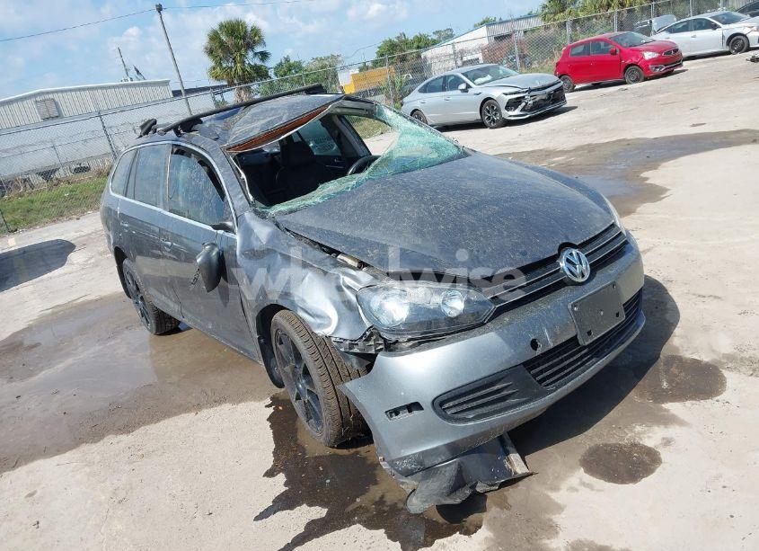 Photo 6 of 2014 Volkswagen Jetta SPORTWAGEN 2.0L TDI (VIN 3VWPL7AJ2EM602051)