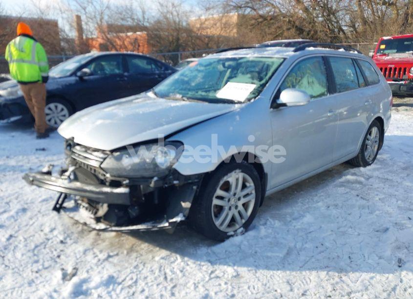 Photo 2 of 2014 Volkswagen Jetta SPORTWAGEN 2.0L TDI (VIN 3VWPL7AJ2EM613843)