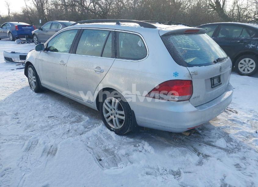 Photo 3 of 2014 Volkswagen Jetta SPORTWAGEN 2.0L TDI (VIN 3VWPL7AJ2EM613843)