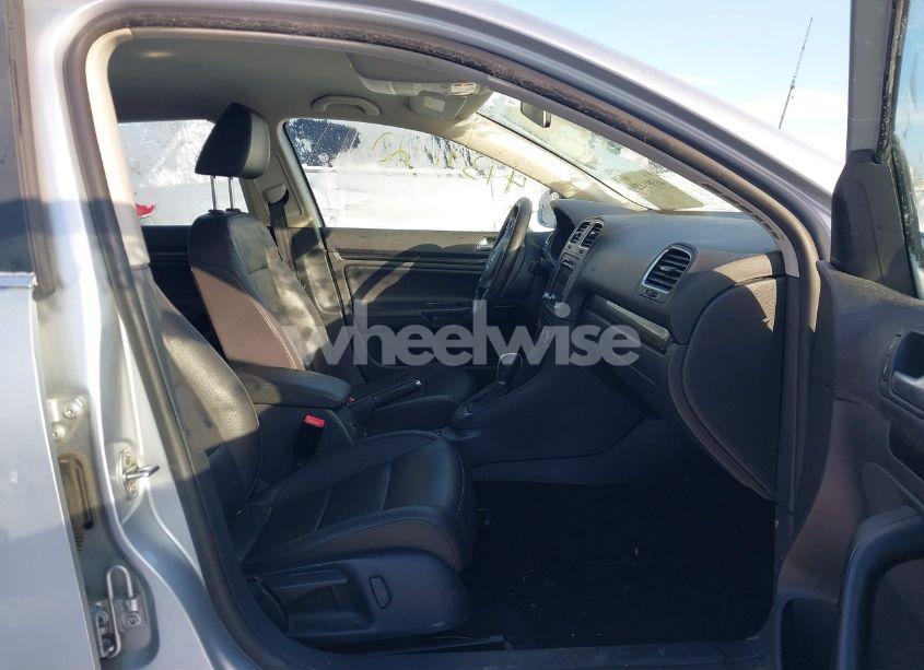 Photo 5 of 2014 Volkswagen Jetta SPORTWAGEN 2.0L TDI (VIN 3VWPL7AJ2EM613843)