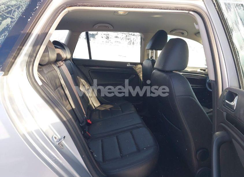 Photo 8 of 2014 Volkswagen Jetta SPORTWAGEN 2.0L TDI (VIN 3VWPL7AJ2EM613843)