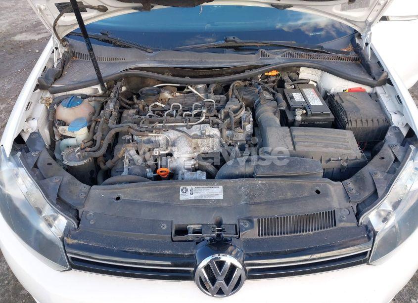 Photo 10 of 2011 Volkswagen Jetta SPORTWAGEN 2.0L TDI (VIN 3VWPL7AJ3BM698798)