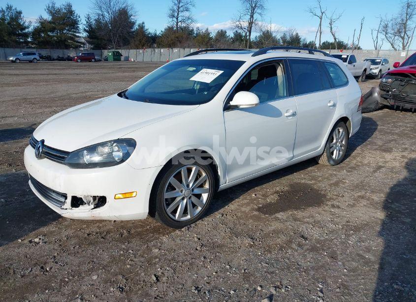 Photo 2 of 2011 Volkswagen Jetta SPORTWAGEN 2.0L TDI (VIN 3VWPL7AJ3BM698798)