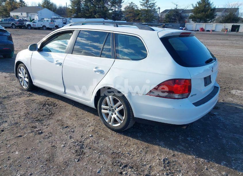 Photo 3 of 2011 Volkswagen Jetta SPORTWAGEN 2.0L TDI (VIN 3VWPL7AJ3BM698798)