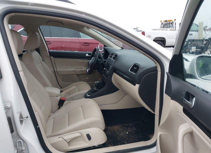 Photo 5 of 2012 Volkswagen Jetta SPORTWAGEN 2.0L TDI (VIN 3VWPL7AJ3CM620183)