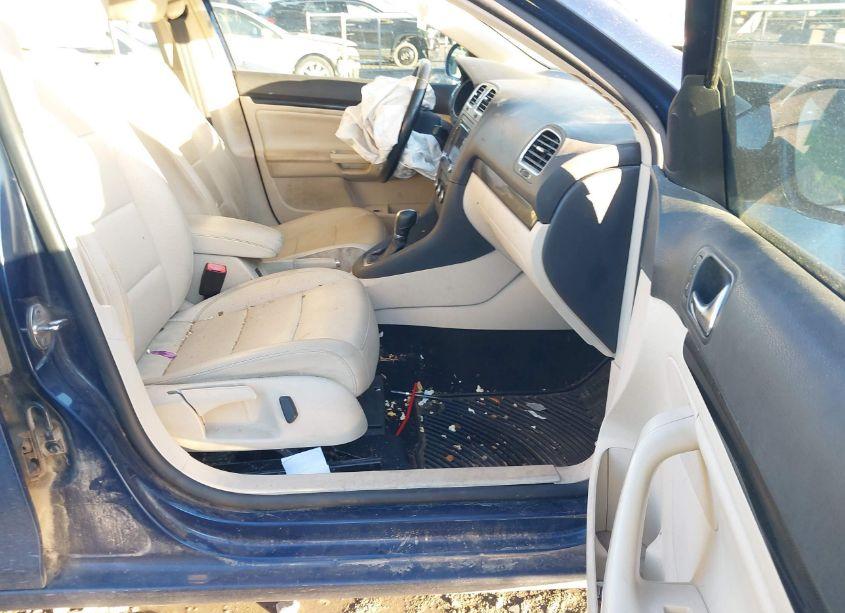 Photo 5 of 2012 Volkswagen Jetta SPORTWAGEN 2.0L TDI (VIN 3VWPL7AJ3CM688497)