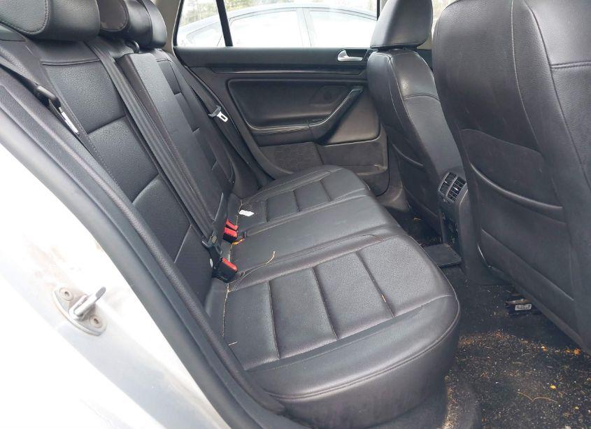 Photo 8 of 2012 Volkswagen Jetta SPORTWAGEN 2.0L TDI (VIN 3VWPL7AJ3CM714371)