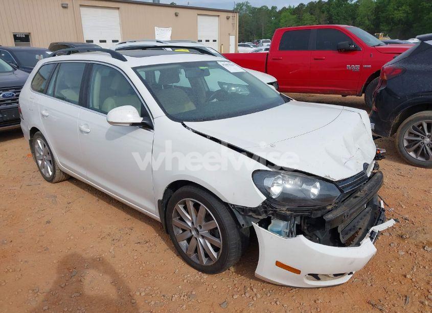 2013 Volkswagen Jetta SPORTWAGEN 2.0L TDI (VIN 3VWPL7AJ3DM613395) main photo