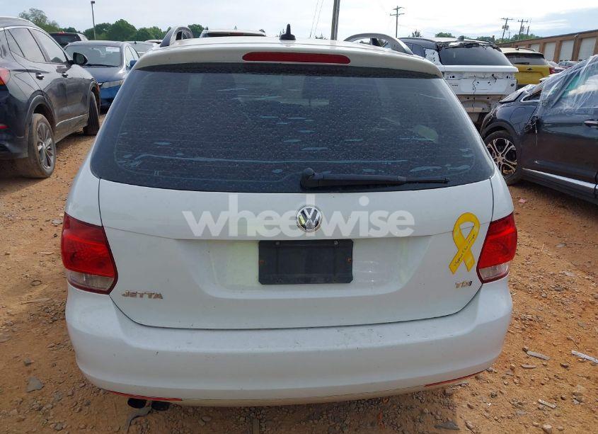Photo 16 of 2013 Volkswagen Jetta SPORTWAGEN 2.0L TDI (VIN 3VWPL7AJ3DM613395)