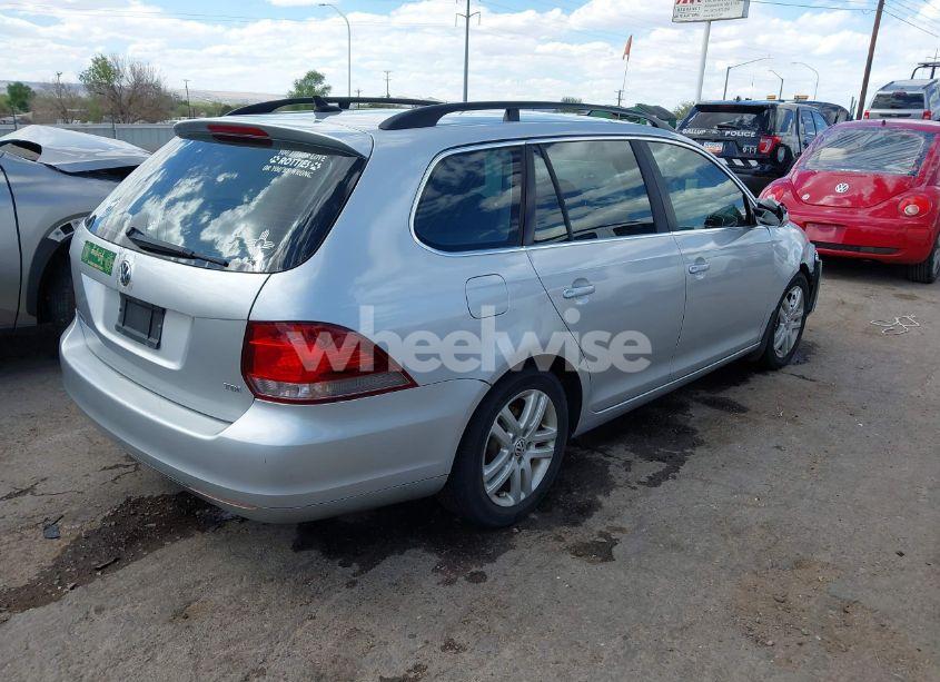 Photo 4 of 2013 Volkswagen Jetta SPORTWAGEN 2.0L TDI (VIN 3VWPL7AJ3DM694141)