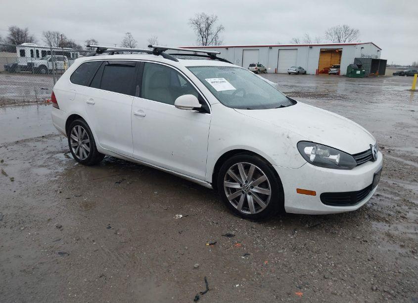 2011 Volkswagen Jetta SPORTWAGEN 2.0L TDI (VIN 3VWPL7AJ4BM617579) main photo