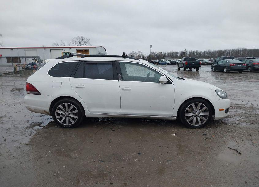 Photo 13 of 2011 Volkswagen Jetta SPORTWAGEN 2.0L TDI (VIN 3VWPL7AJ4BM617579)