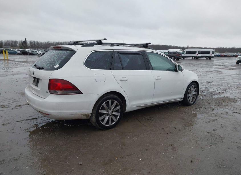 Photo 4 of 2011 Volkswagen Jetta SPORTWAGEN 2.0L TDI (VIN 3VWPL7AJ4BM617579)